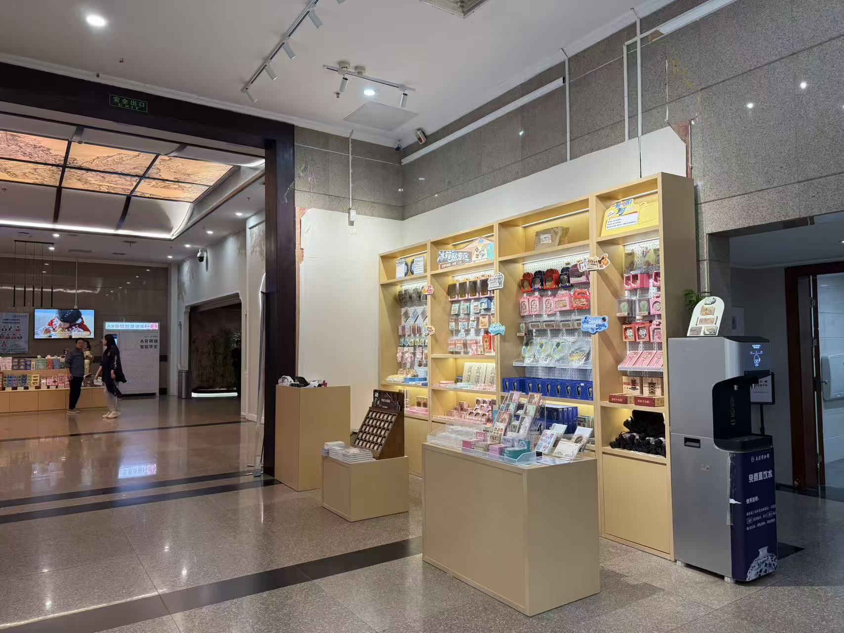空物相生首家线下门店 在武汉博物馆开启试营业